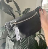 PacSun Fanny Pack Photo 0