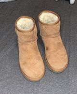 UGG Mini Womens Photo 0