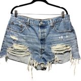 Levi's Distressed Denim Shorts Ripped Frayed Hem Light Wash Blue Size 33 Photo 0