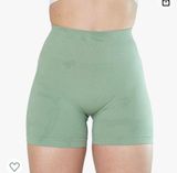 Aurola Amazon  Workout Shorts Photo 0