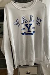 Urban Outfitters Yale University Est. 1701 Vtg Style Crewneck Photo 0
