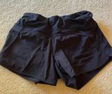 black lululemon speed up mid rise short 2.5β Photo 0