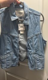 American Eagle Denim vest Photo 0