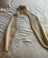 ZARA Sweater Sleeves  Photo 0