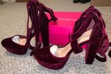 Shoedazzle Pumps Photo 0