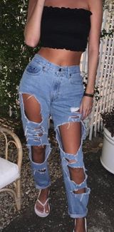 Boutique High waisted distressed jeans Photo 0