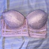 Jezebel lingerie  Photo 0