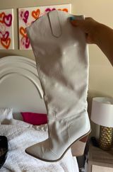 White Cowboy Boots Size 9 Photo 0