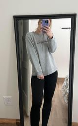 Calvin Klein Sweater Photo 0