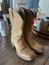 Ariat  boots Photo 0