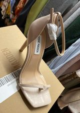 Steve Madden Shoe Photo 0