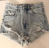 Jean Shorts Photo 0