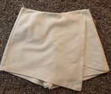 Vestique White Skort Photo 0