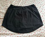 DSG Black athletic workout Athleisure skirt with built in shorts size large Photo 0