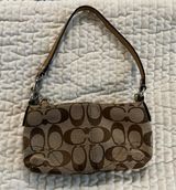 Coach Wristlet Photo 0