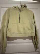 Lululemon Scuba Photo 0