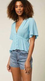 NWT O’NEILL Blue Ruffle Crop Top Photo 0