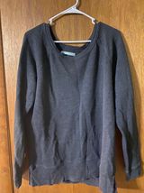 Maurice’s Sweatshirt Photo 0