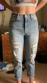 Levi’s Mom Jeans Photo 0