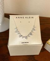 Anne Klein NWT  Silver-Tone Pear-Crystal Statement Necklace Photo 0