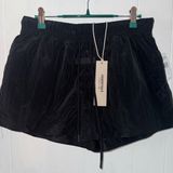 Fear of god New/Essentials  Women’s Shorts Black Size Medium Size Photo 0