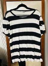 LuLaRoe Olive Top Photo 0