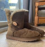 UGG Brown Boots Photo 0