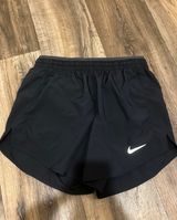 Nike Elevate Women’s 5” Running Shorts Photo 0