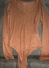Abercrombie & Fitch NWOT Brown / Chestnut Soft Cozy size Small snap bodysuit Photo 0