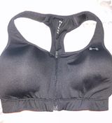 Under Armour Zip up  Sports bra Photo 0