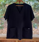 FIGS Women's Technical Collection Scrub Top Black Size XXL Photo 0