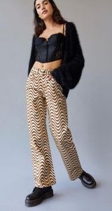 The Ragged Priest Jean  Photo 0