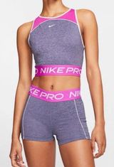 Nike Pro Set Photo 0