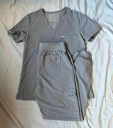 FIGS Scrubs Set Photo 0