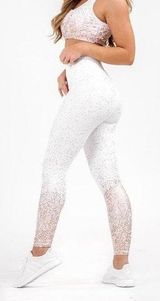 Buff Bunny Rosè Leggings Photo 0