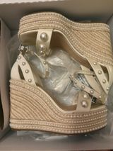 Gianni Bini Wedges Tan Cream pearl Photo 0