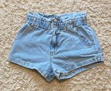 PacSun L.A Mom Short Photo 0