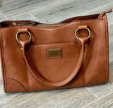 Frye and Co faux leather handbag  Photo 0