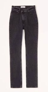 Abercrombie & Fitch Ultra High Rise 90s Slim Straight Jeans Photo 0