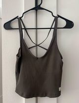 Vuori Women's Ribbed Tank Top - Olive Photo 0