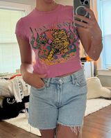 Graphic T-Shirt Photo 0