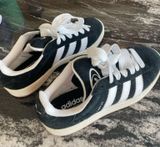 Black and white adidas campus 00s men’s size 7 but fits like a true size 8 women Photo 0