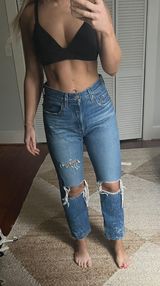 Levi’s 501 High-Waisted Jeans Photo 0