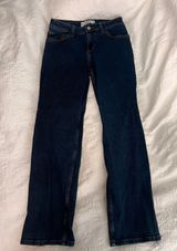 Low Rise Jeans Photo 0