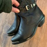 DINGO WOMEN 6 M BUCKLE STRAP BLACK LEATHER COWBOY/BOOTIES/ANKLE BOOTS Photo 0