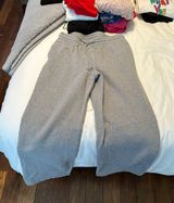 Aritzia Tna Gray Sweats Photo 0