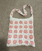Altar'd State White And Pink Flower Crochet Bag Photo 0