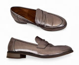 Clarks Collection Silver Leather Penny Loafers Womens 9 Comfort Shoes Classic Photo 0