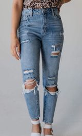 Distressed Mom Jeans Size 29 Photo 0