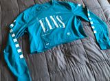 Turquoise long sleeve crop top with signature checker sleeve Photo 0